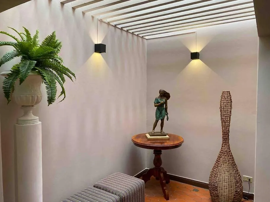 Mansion Br Villa Piscina, Jacuzzi, 6 Min De Provenza Medellin