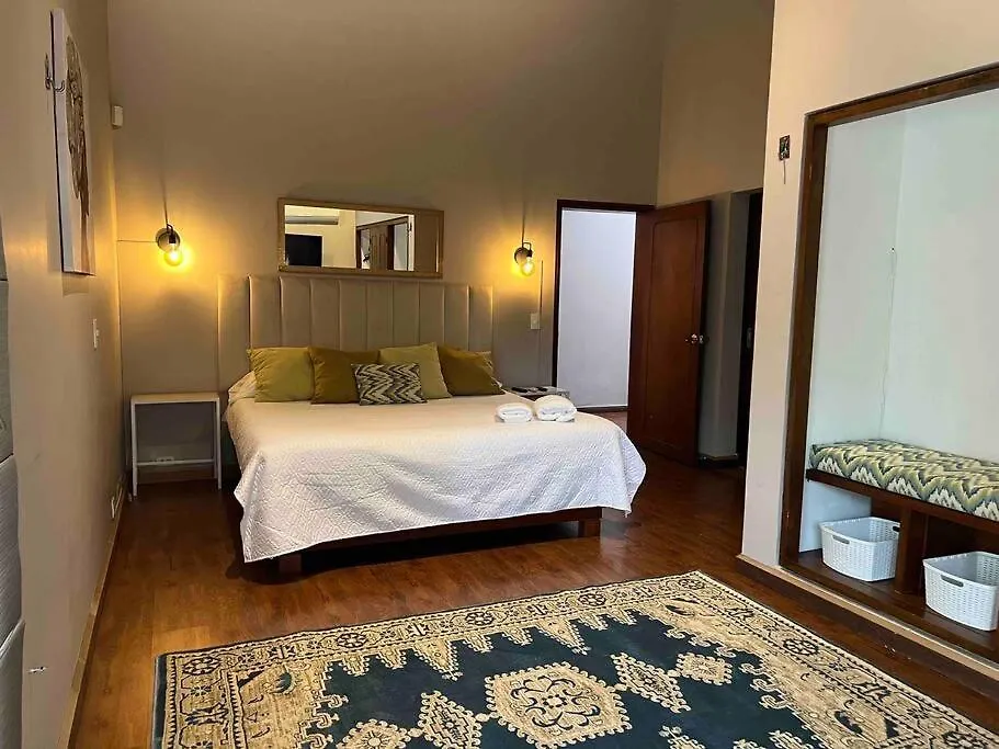 Mansion Br Villa Piscina, Jacuzzi, 6 Min De Provenza Medellin