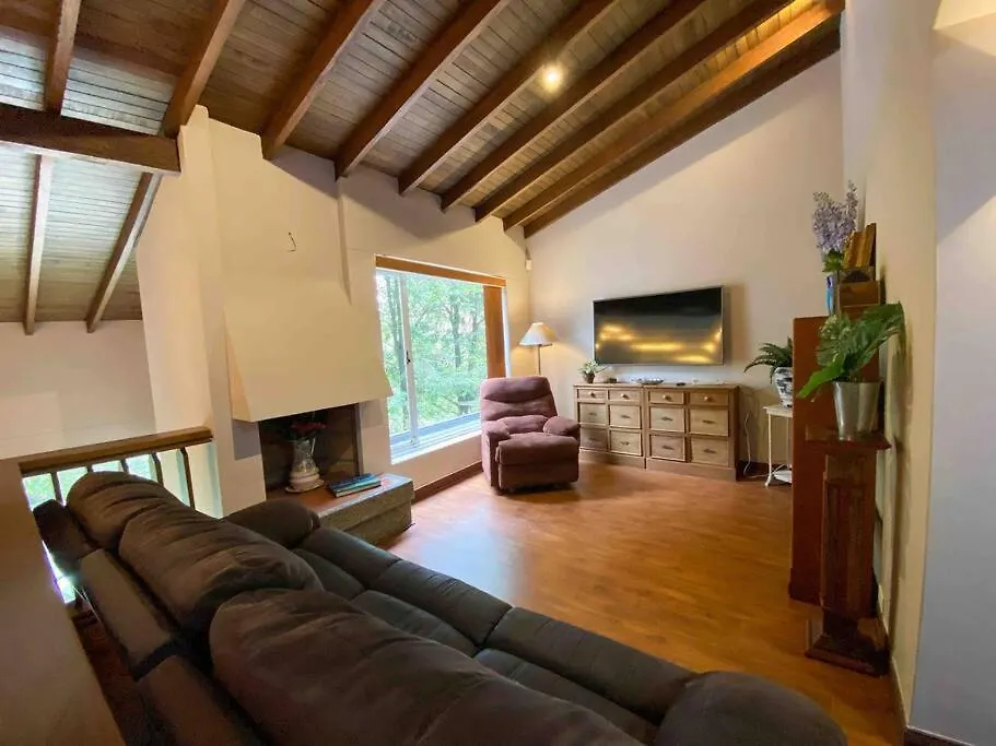 Mansion Br Villa Piscina, Jacuzzi, 6 Min De Provenza Medellin 0*,  Colombia