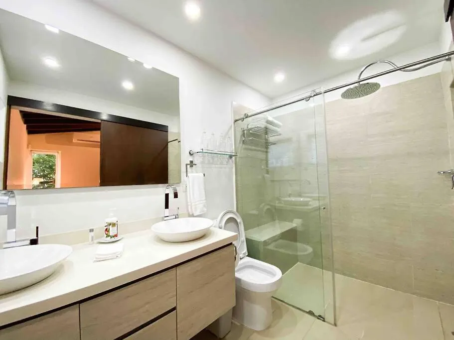 Mansion Br Villa Piscina, Jacuzzi, 6 Min De Provenza Medellin