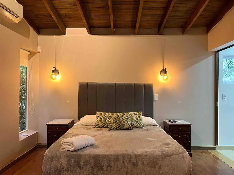 Mansion Br Villa Piscina, Jacuzzi, 6 Min De Provenza Medellin
