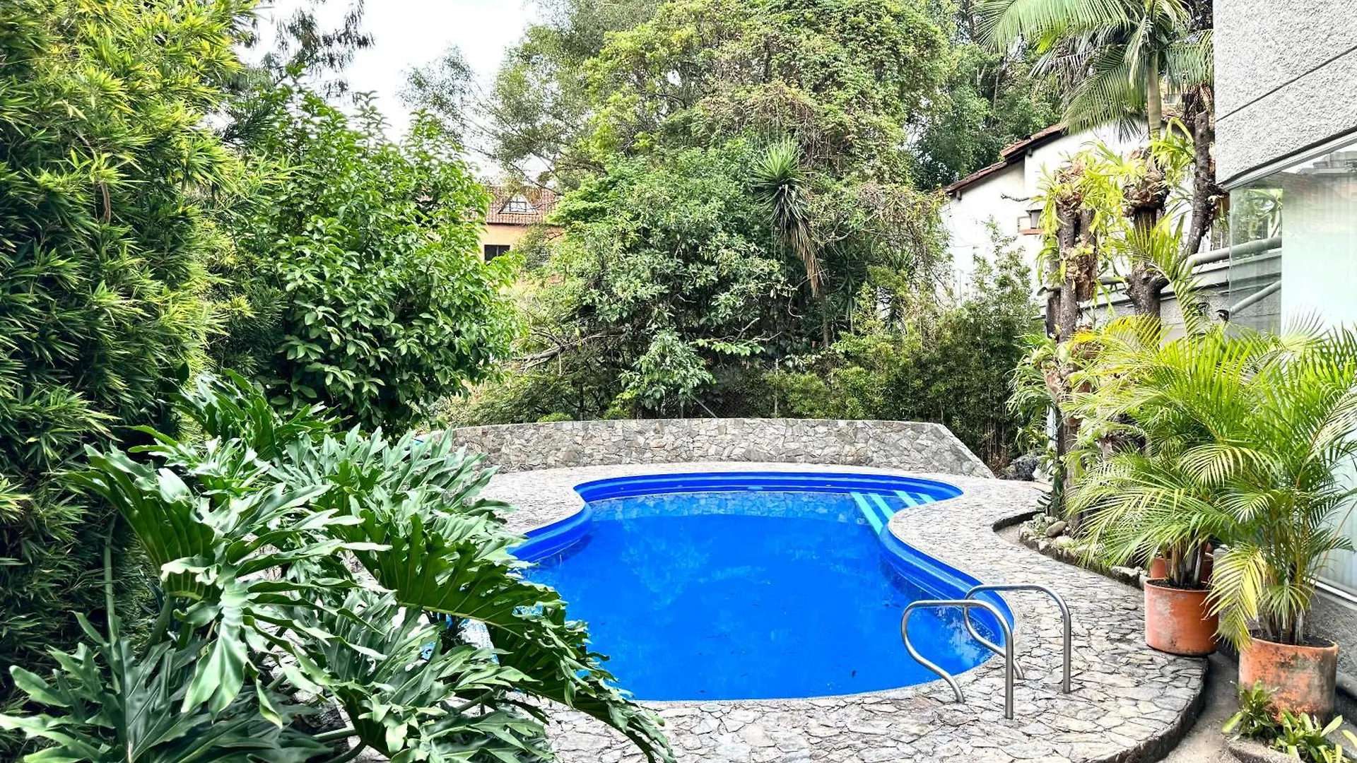 Mansion Br Villa Piscina, Jacuzzi, 6 Min De Provenza Medellin Colombia